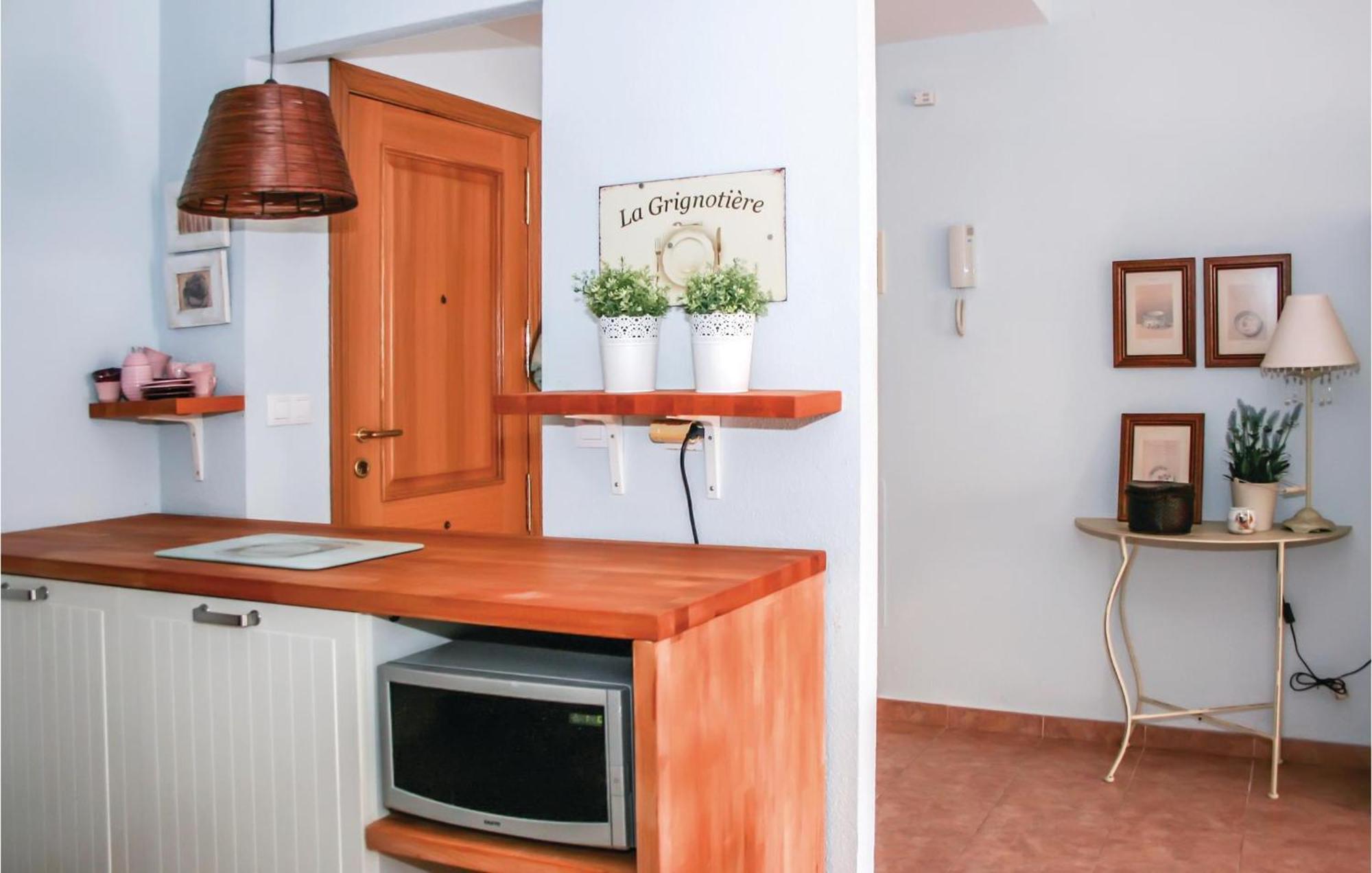Beautiful Apartment In Alcossebre With Kitchen Εξωτερικό φωτογραφία