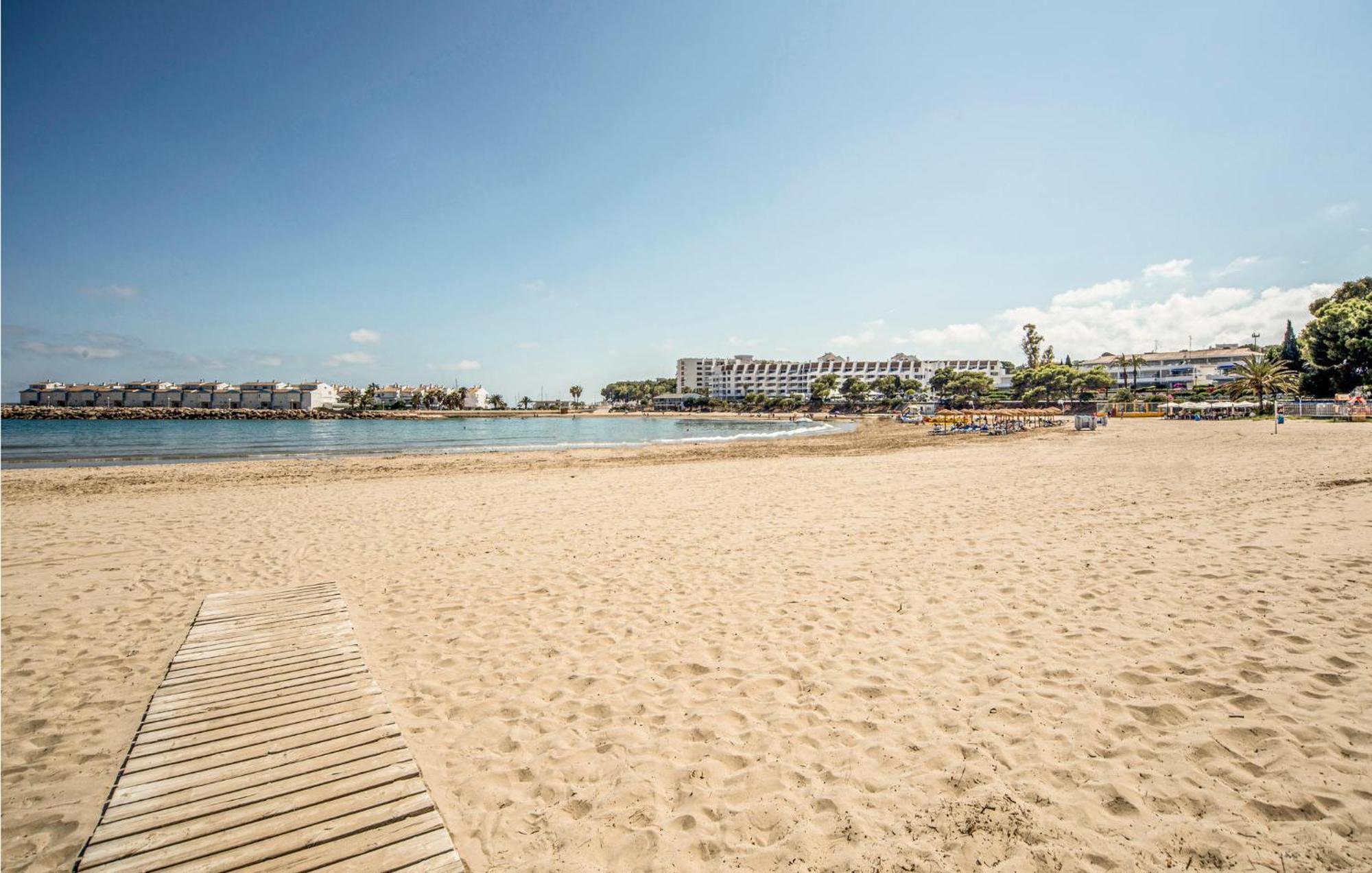 Beautiful Apartment In Alcossebre With Kitchen Εξωτερικό φωτογραφία